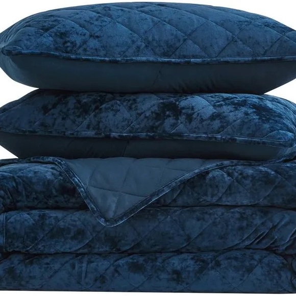 Luxurious Navy Blue oversized king Quilted 3 piece Bedding Set - Picture 3 of 4